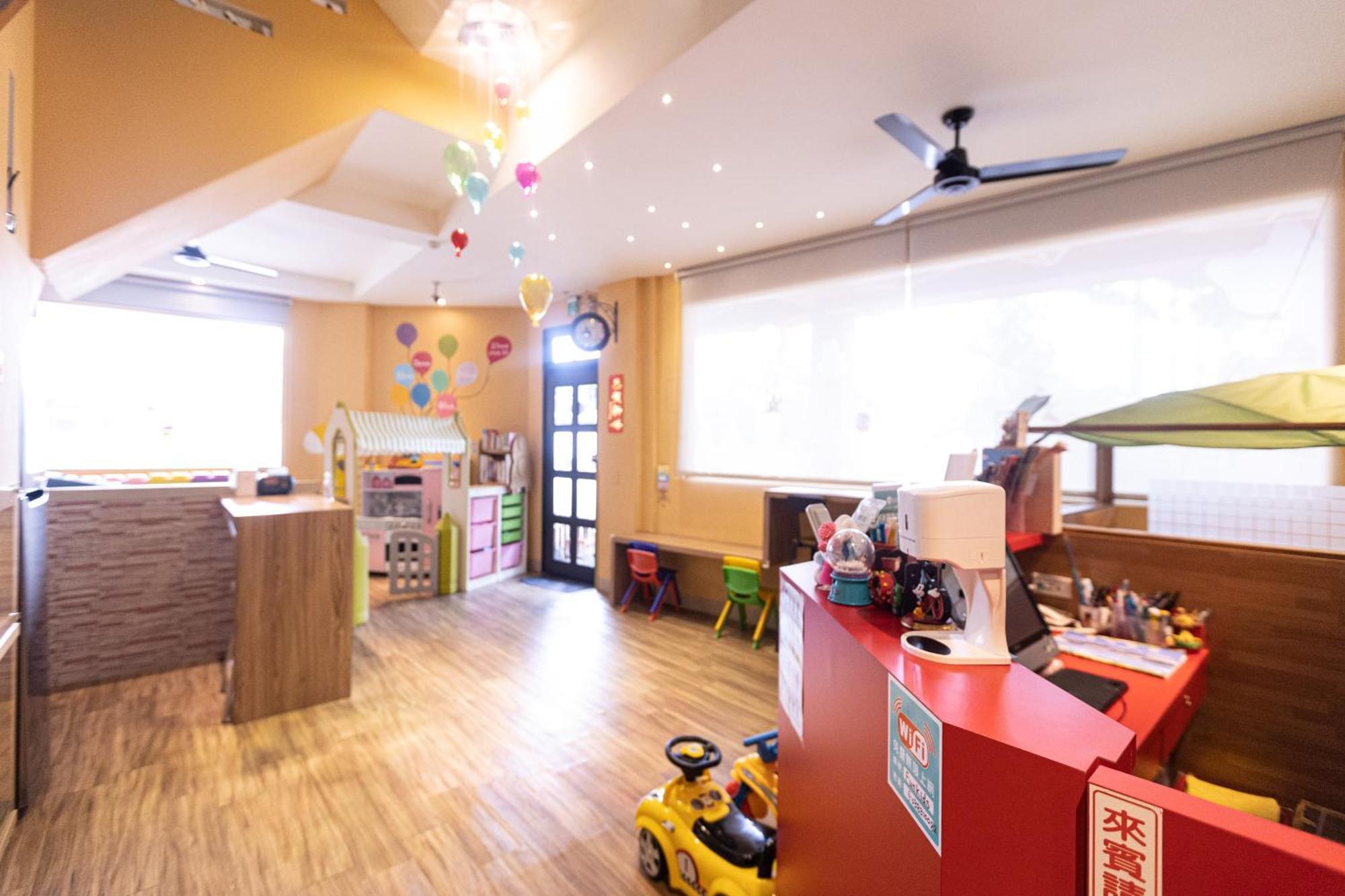 Fun Kids B&B Hualien Extérieur photo